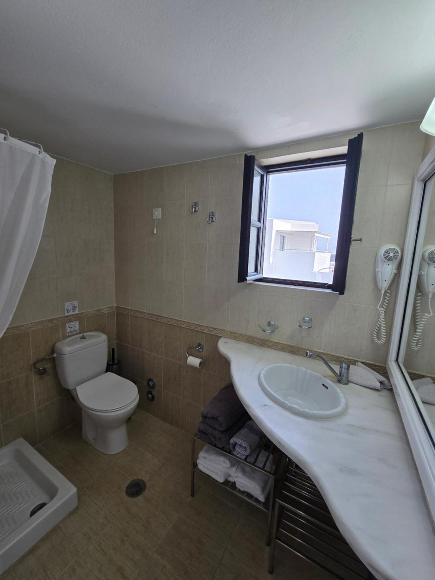 Anthonas Apartments Imerovigli Extérieur photo