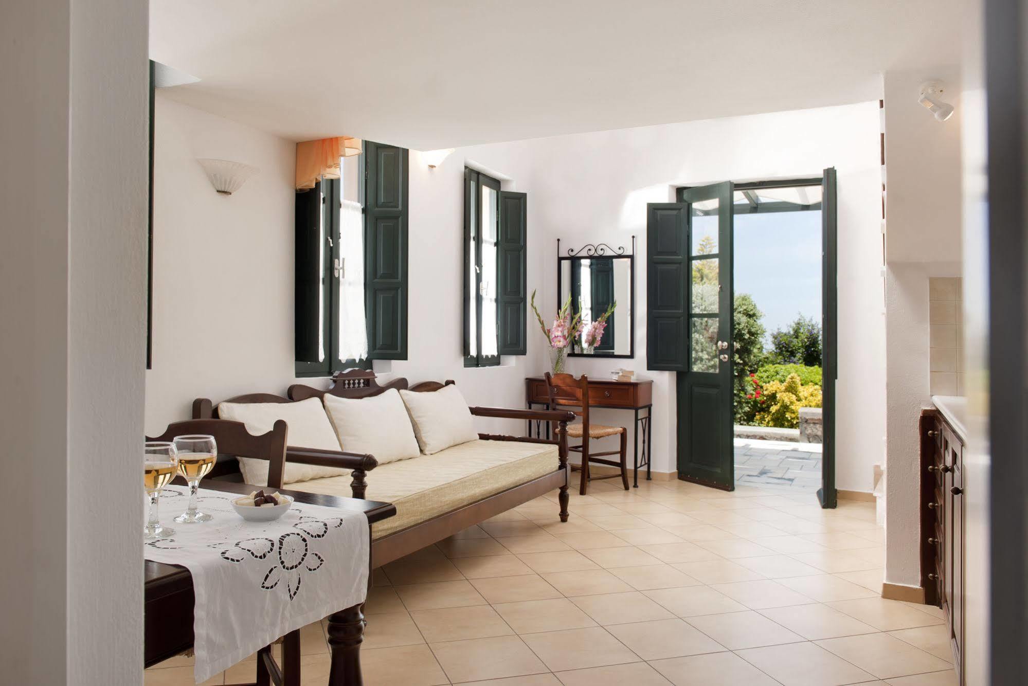 Anthonas Apartments Imerovigli Extérieur photo